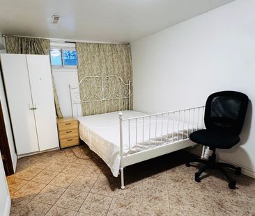 For Lease - 96 Billington Crescent Unit# Lower, Toronto, Ontario - Photo 2