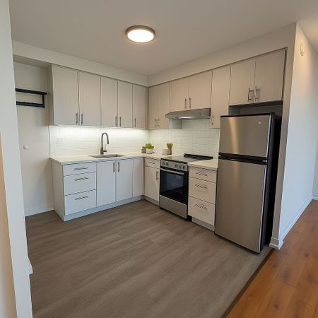 For Lease - 2798 Lakeshore Boulevard Unit# 2, Toronto, Ontario - Photo 3