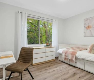 Peaceful serenity with urban convenience - Photo 1