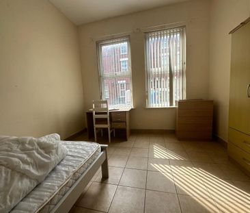 37A Wellesley Ave, Belfast BT9 6DG - Photo 3