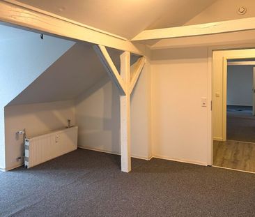 Außergewöhnlich Wohnen unterm Dach: Mietwohnung mit vier Zimmern in... - Foto 5