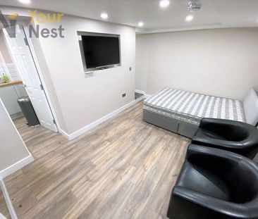 Studio to rent - Photo 1