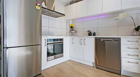 Modern peaceful & Central living. - Photo 5