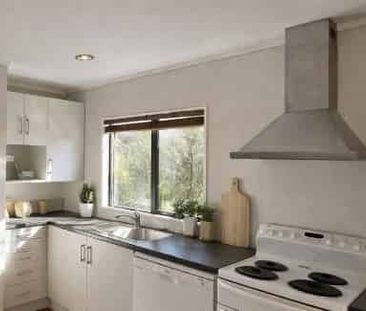 Lovely 2 bedroom home in Sunnynook - Photo 1