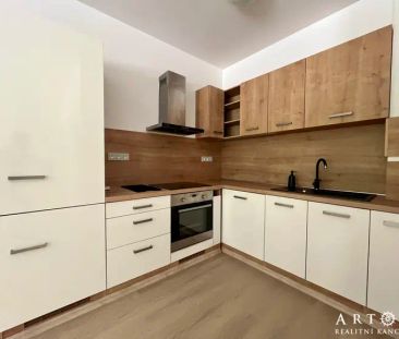 Pronájem bytu 1+kk s vlastním parkovacím stáním, Horní Palava, Blan... - Fotografie 4