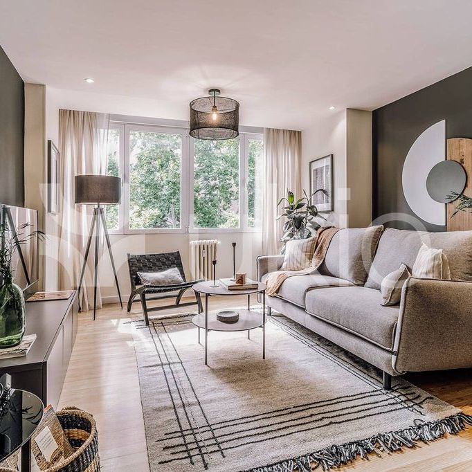 3 room luxury Flat for rent in Madrid, Spain - Photo 1