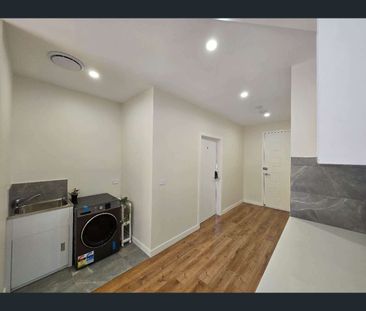 1A&B/196 Clayton Road, Clayton, Vic 3168 - Photo 3