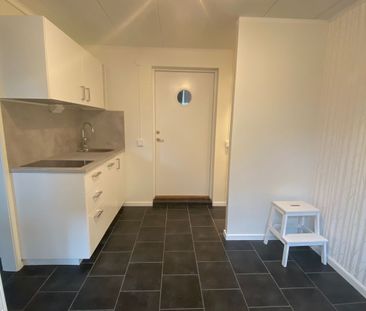 Hölövägen, Älvsjö - Photo 3