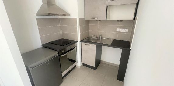 Location Appartement 2 pièces 47m² DIJON 21000 - Photo 2