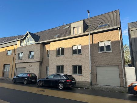 Gelijkvloers appartement met 2 slaapkamers, terras en garage in centrum Wondelgem - Foto 5