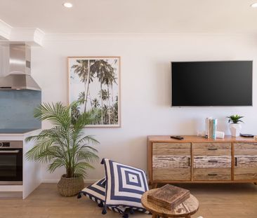 Unit 4/119 Albatross Avenue - Photo 2