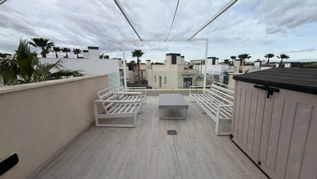 Modern house for long-term rental in Orihuela Costa. - Photo 1