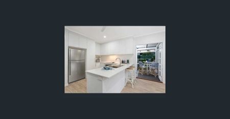 Quaint and Charming! - Photo 3