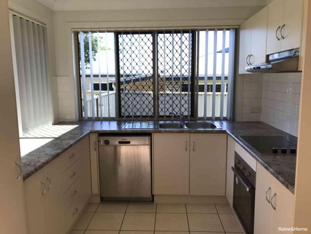 1/8 Peregrine Court, Warwick, QLD 4370 - Photo 4