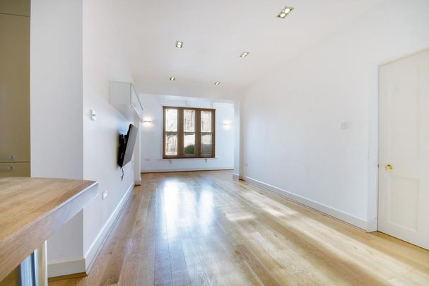 3 bedroom apartment to rent - Photo 1