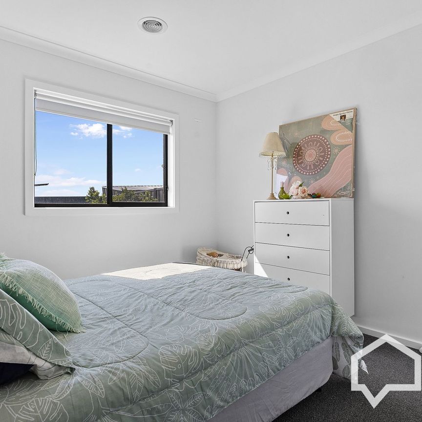 8 Jarvis Street Huntly VIC - Photo 1