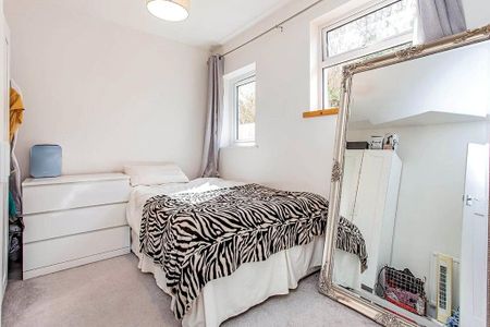 4 bedroom bungalow to rent - Photo 5