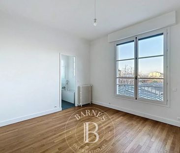 Appartement • Notre Dame - Photo 1