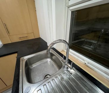 3 Bed Terraced House, Hahnemann Road, L4 - Photo 6