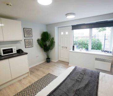 Silver Studio - Photo 1