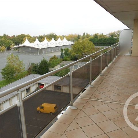 Appartement F4 à louer 4 pièces - 107,75 m2 CHATEAUROUX - 36 - Photo 1