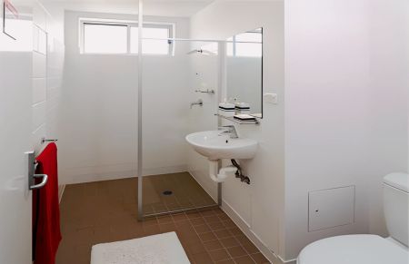 2 Bedroom Apartment Premium - Photo 3