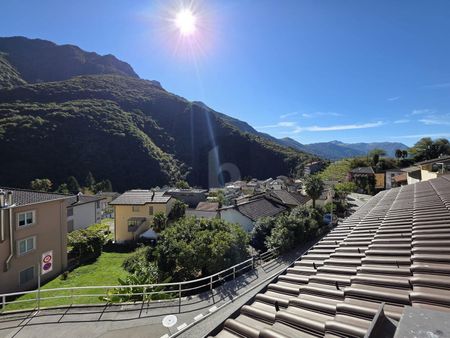 MODERNO IN POSIZIONE SOLEGGIATA - Photo 2