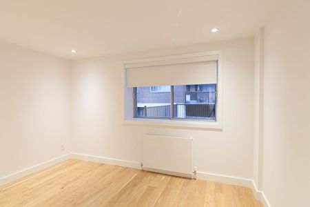 4580 Chemin Queen Mary - Photo 3