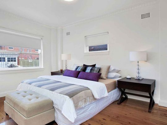 Light And Bright One Bedroom Apartment - Photo 1