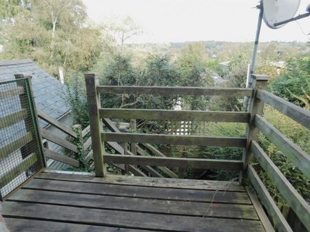 Fair Lane, East Sussex - £975pcm - Photo 3