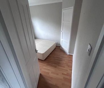 27 Cherryhill Park, Dundonald, Belfast, BT16 1JB - Photo 6