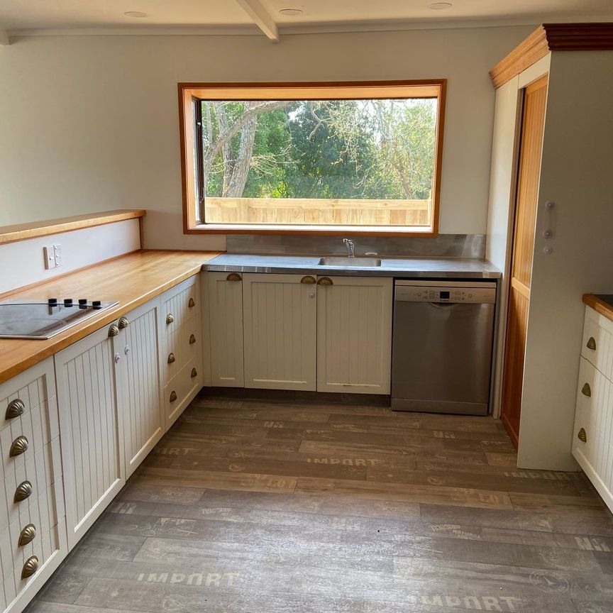 8 Vicarage Lane - Photo 1