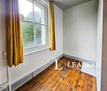 studio to rent The Drive, Hove, East Sussex, BN3 - Photo 4