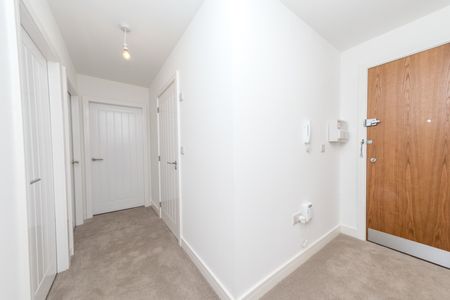 6 CHADWICK WOODLANDS VILLAGE WAKEFIELD WF1 5GH - Photo 2