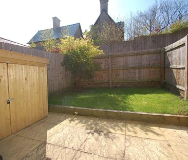 2 bedroom end of terrace house to rent - Photo 5