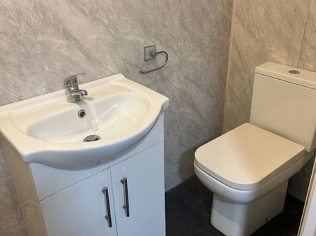 62a Eglinton Street, Portrush, (Long Term Let), BT56 8DY - Photo 3