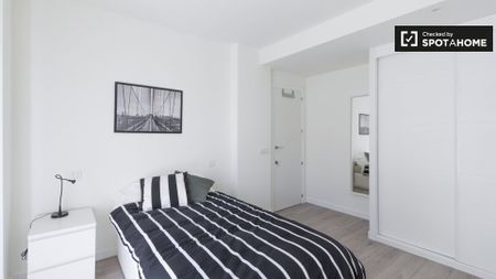 madrid, Community of Madrid 28039 - Photo 3