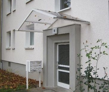 Frisch sanierte 2-Zimmer-Wohnung mit großem Balkon - Foto 3