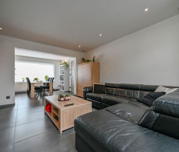 Recent gerenoveerde gezinswoning te Sint-Eloois-Winkel - Foto 2