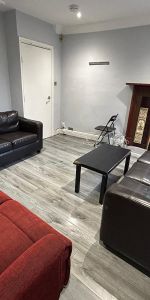4 bedroom terraced house to rent - Photo 4