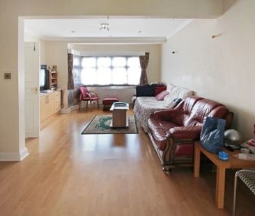 Cool Oak Lane, London, NW9 - Photo 2
