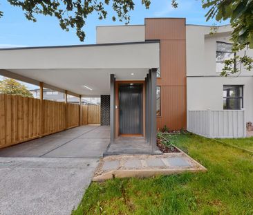 Brand-New Style, Space and Effortless Convenience - Photo 2