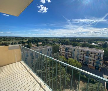 « SORGUES - APPARTEMENT T3 67.22 M² AVEC TERRASSE » - Photo 1