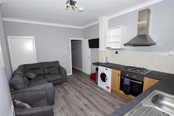 4 bedroom house to rent - Photo 1