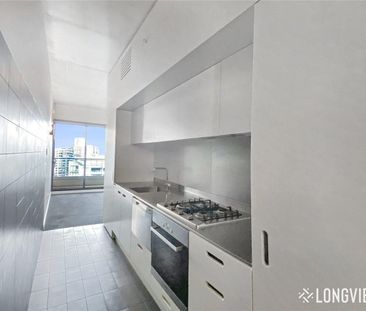 Convenience and Style In One Location - Photo 2