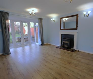 St Sebastian Crescent Fareham Unfurnished - Photo 2