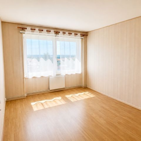 Location Appartement 4 pièces 72m² EU 76260 - Photo 1