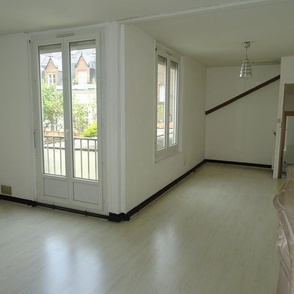 Location Maison 2 pièces 56m² ORLEANS 45000 - Photo 1