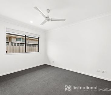 Perfect for Professional Couples, Singles or Downsizers! - Photo 3