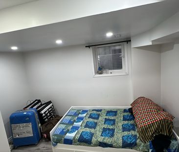 For Lease - 99 Hood Cres Crescent, Brampton, Ontario - Photo 4